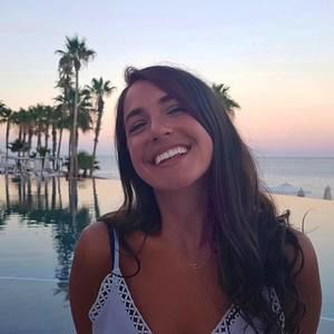 Meet your Posher, Gina